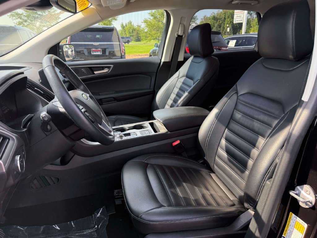 Used 2022 Ford Edge SEL AWD/4WD image 14