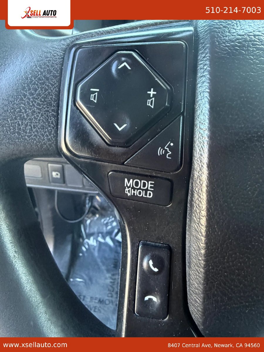Used 2022 Toyota Tacoma SR AWD/4WD image 10
