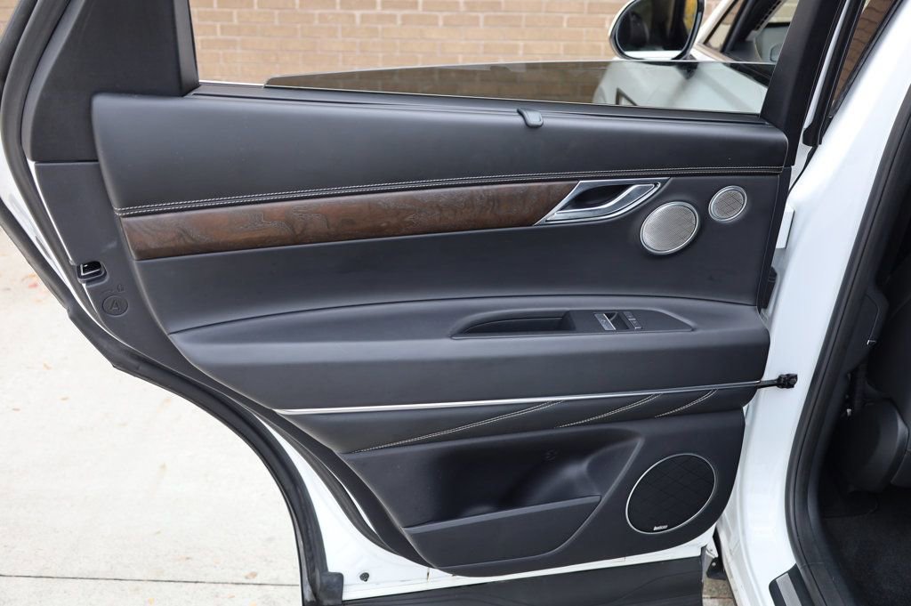 Used 2022 Genesis GV80 3.5T w/ Advanced Package 06 image 17