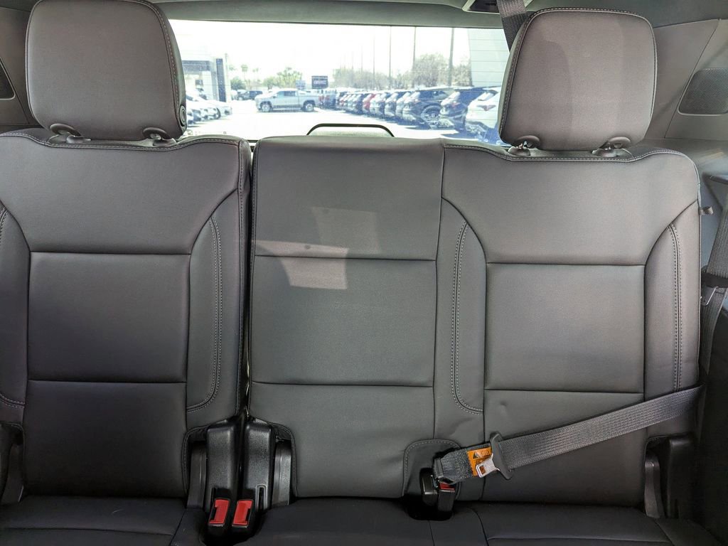 Certified 2023 Chevrolet Tahoe Z71 w/ Luxury Package image 15