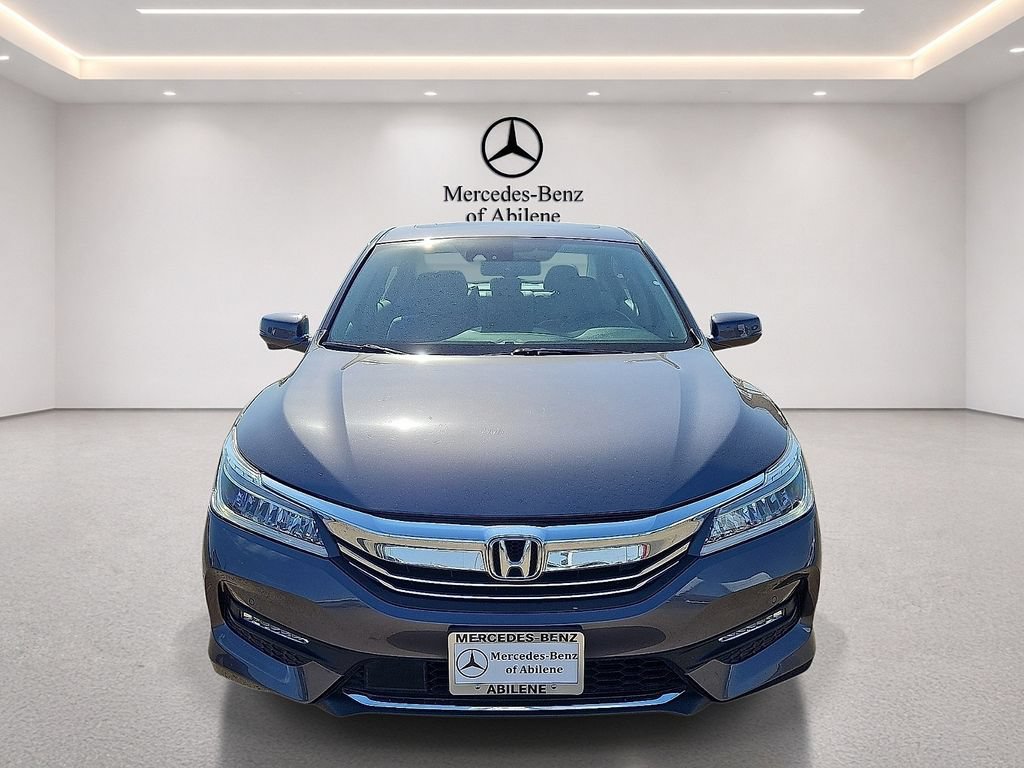 Used 2017 Honda Accord Touring image 12