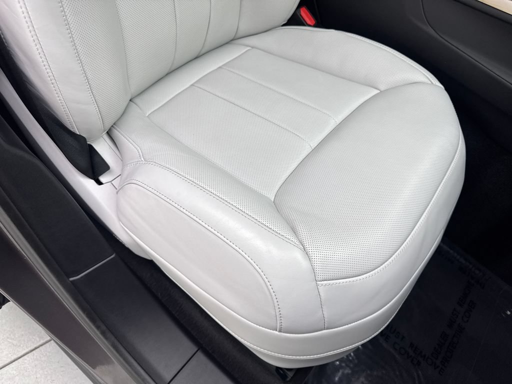Used 2024 Land Rover Range Rover Sport SE AWD/4WD image 46