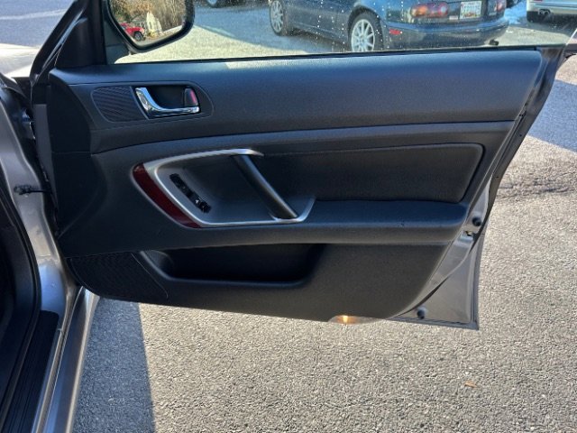 Used 2008 Subaru Legacy 2.5i Limited image 32