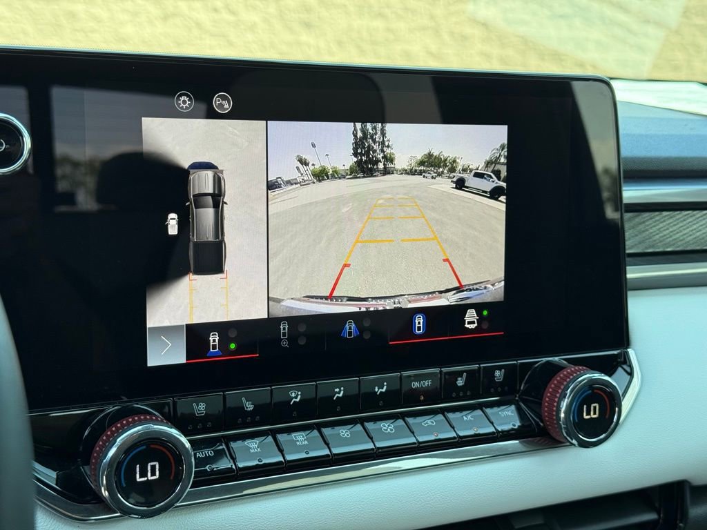 Used 2023 GMC Canyon AT4X image 9