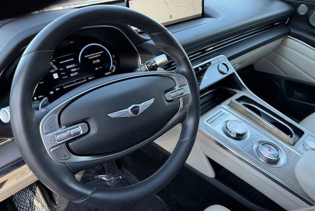 Used 2023 Genesis GV80 2.5T w/ Prestige 20" Package image 13