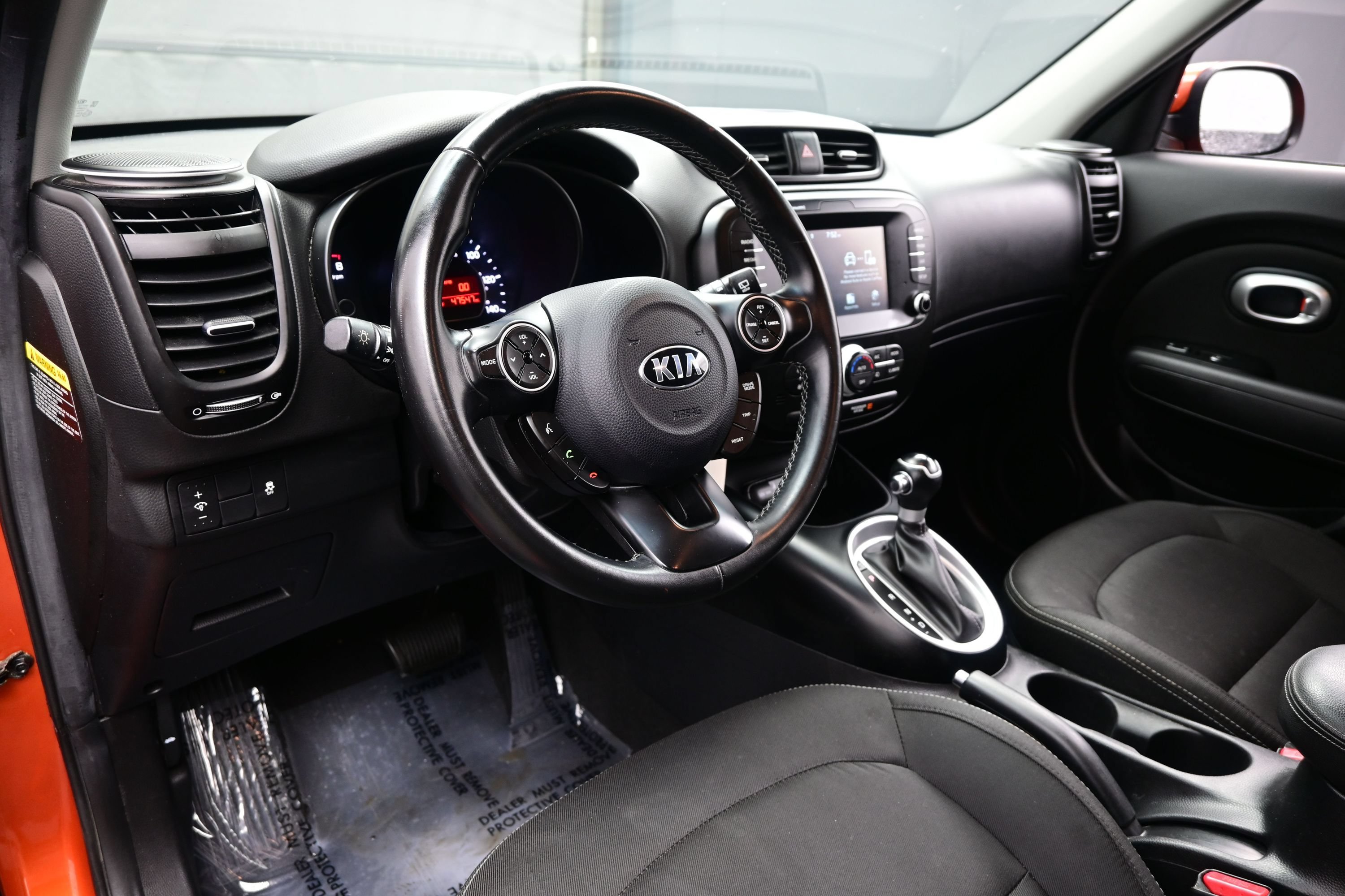Used 2019 Kia Soul + FWD image 11