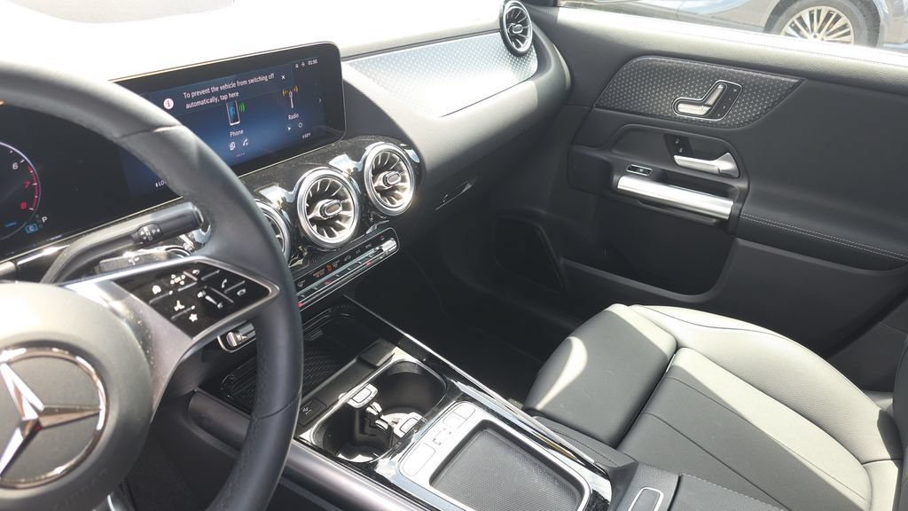 Certified 2025 Mercedes-Benz GLA 250 image 21