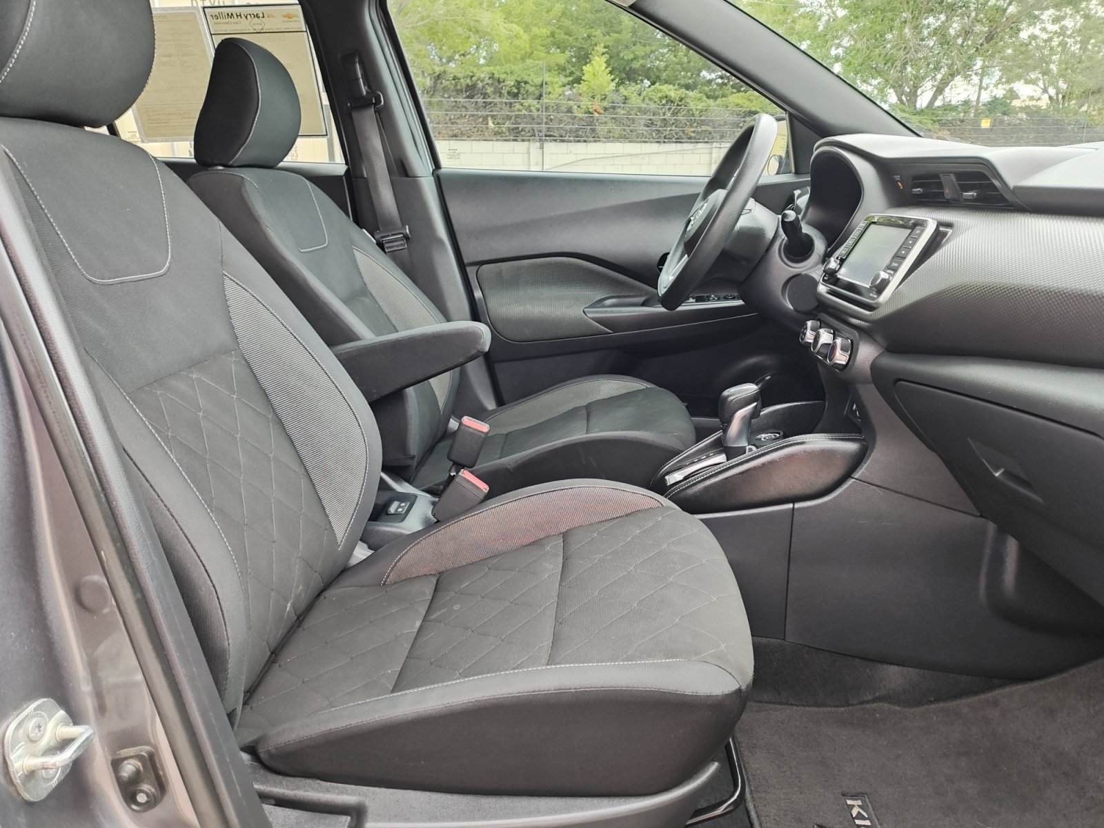 Used 2019 Nissan Kicks S FWD image 29
