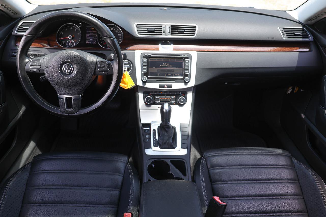 Used 2012 Volkswagen CC Lux FWD image 2