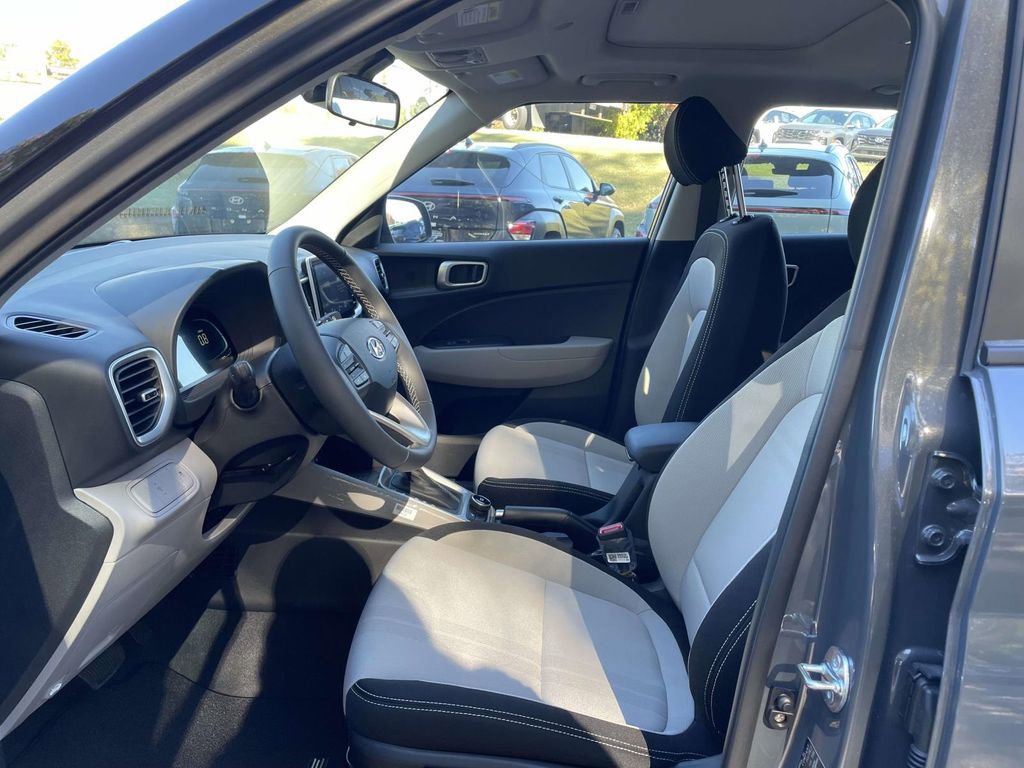 New 2026 Hyundai Venue SEL image 15