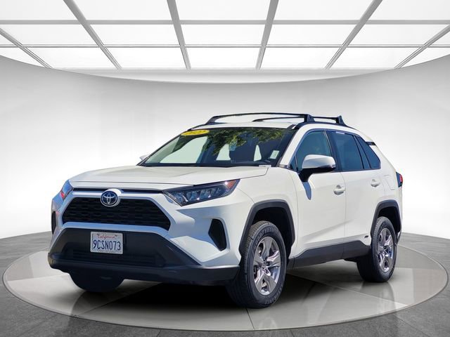 Used 2022 Toyota RAV4 LE AWD/4WD image 8