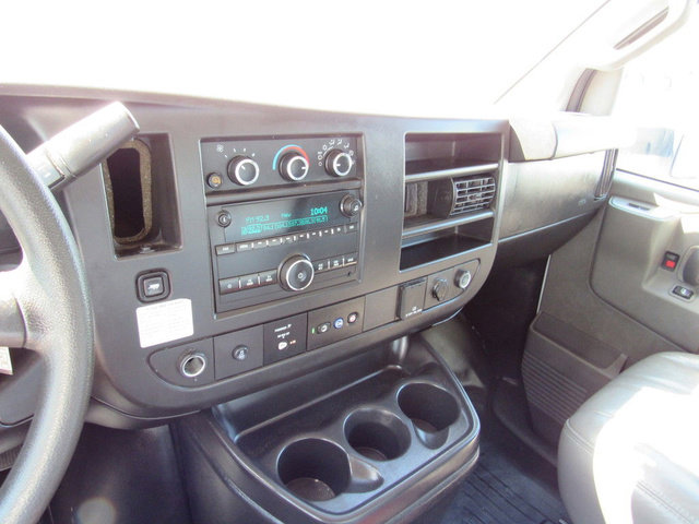 Used 2022 GMC Savana 3500 Extended w/ Power Convenience Package RWD image 29