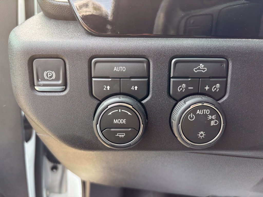 Used 2026 Chevrolet Silverado 1500 LT AWD/4WD image 18