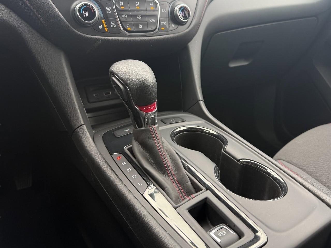 Used 2023 Chevrolet Equinox RS image 38