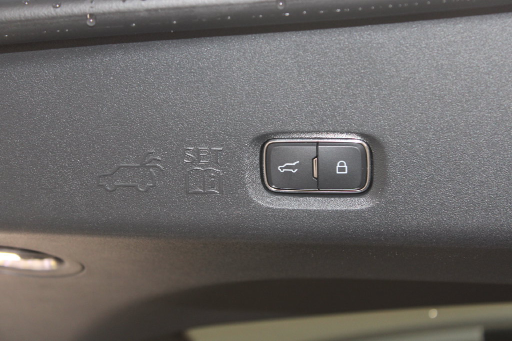 New 2027 Lincoln Navigator Reserve AWD/4WD image 16