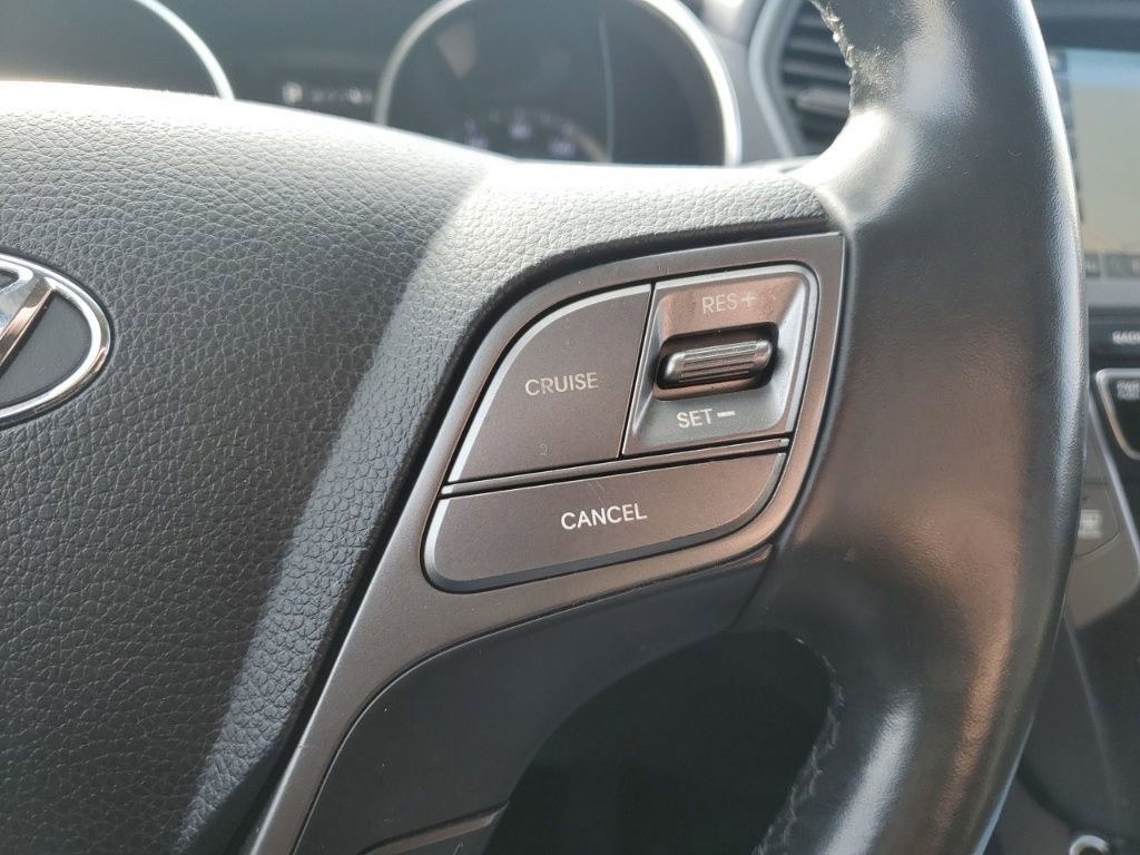 Used 2017 Hyundai Santa Fe Sport image 17