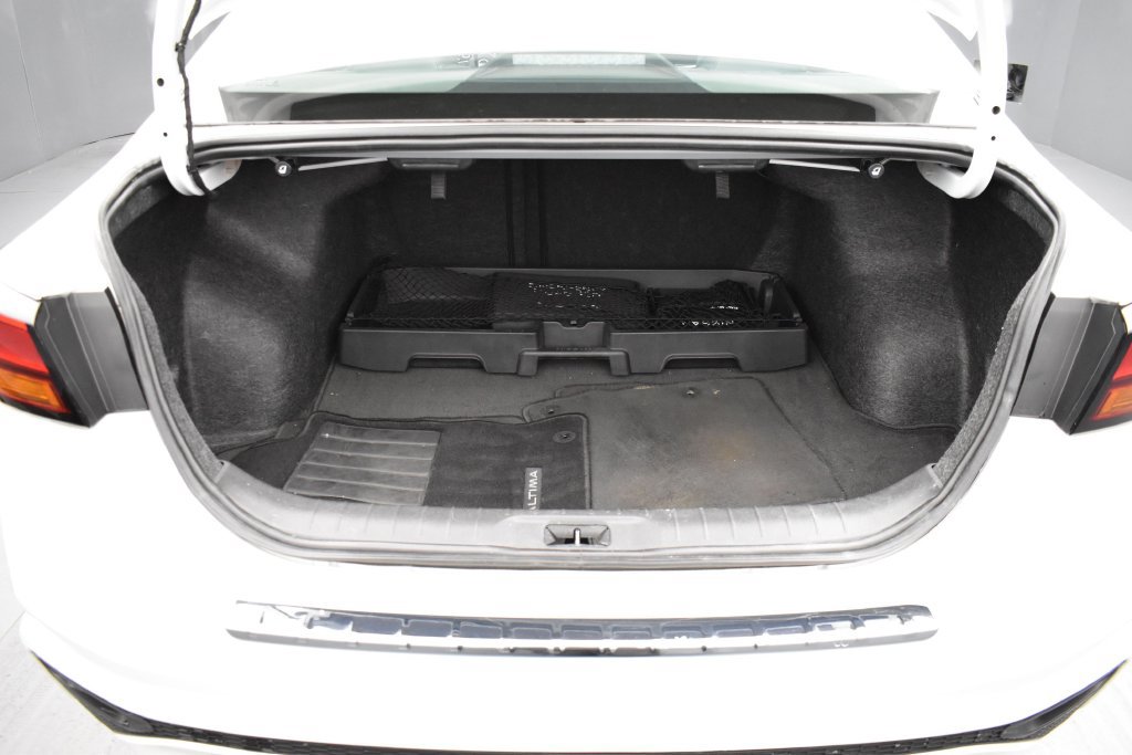 Used 2024 Nissan Altima 2.5 SL FWD image 10