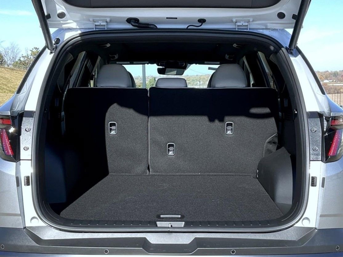 New 2026 Hyundai Tucson Limited image 9