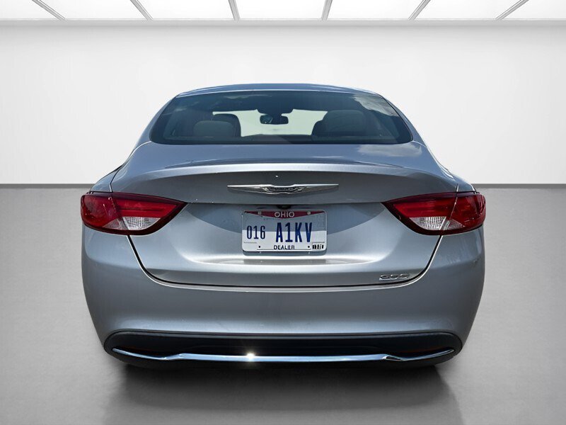 Used 2016 Chrysler 200 Limited FWD image 6