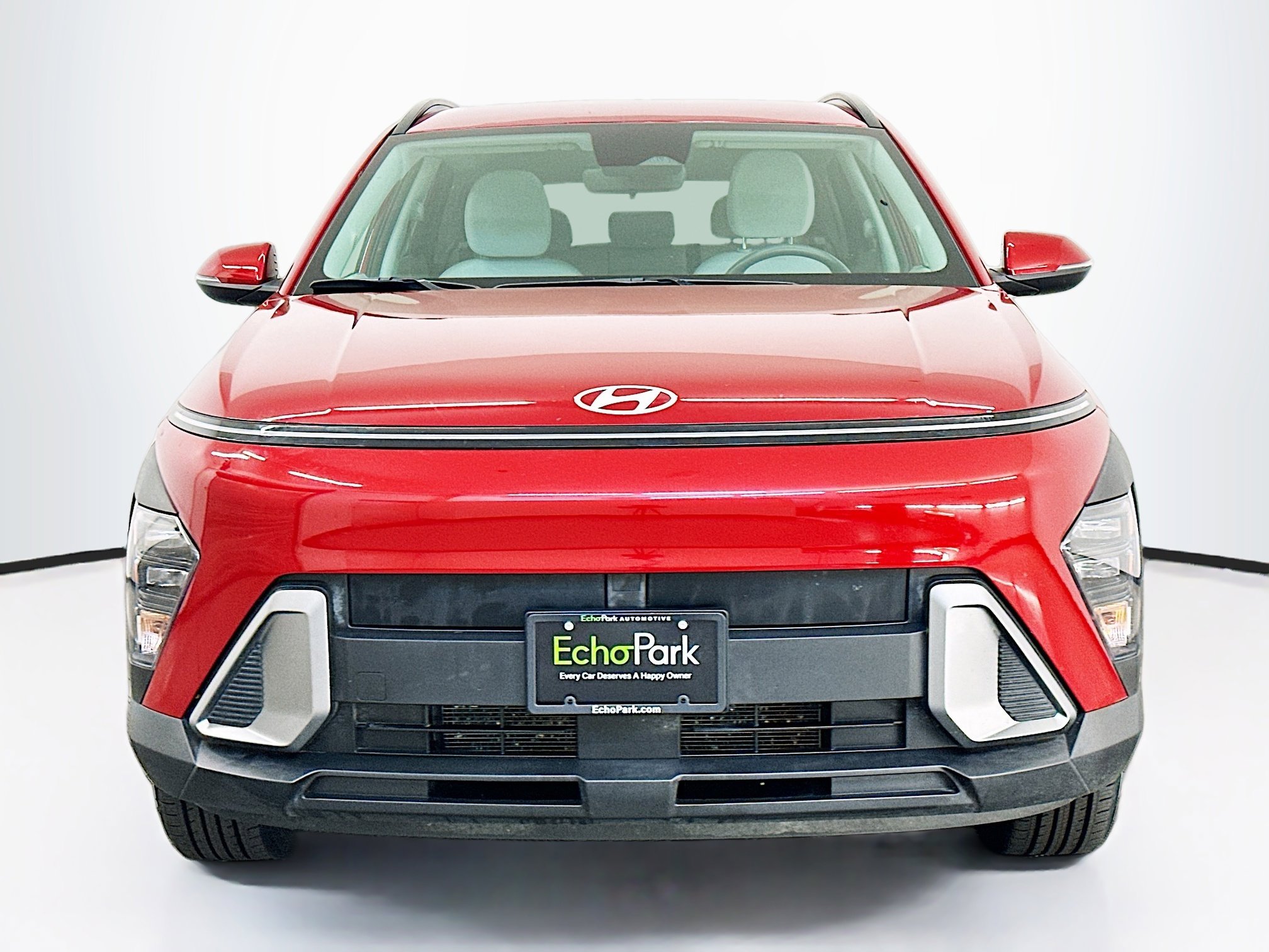 Used 2025 Hyundai Kona SEL image 2