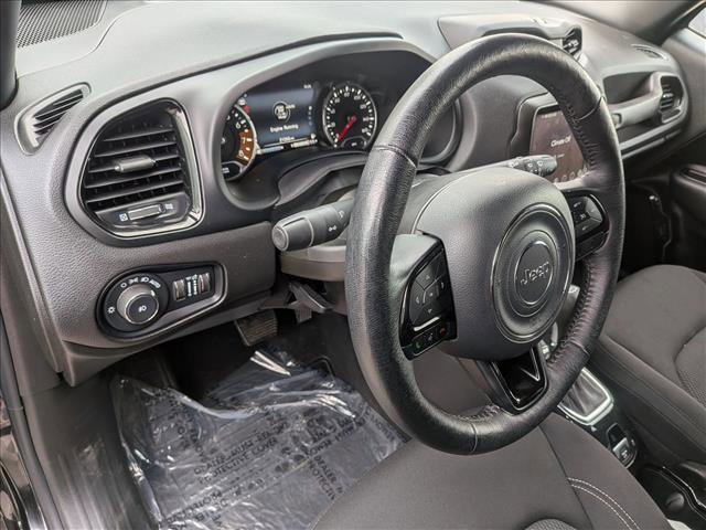 Used 2022 Jeep Renegade Altitude w/ Convenience Group image 9