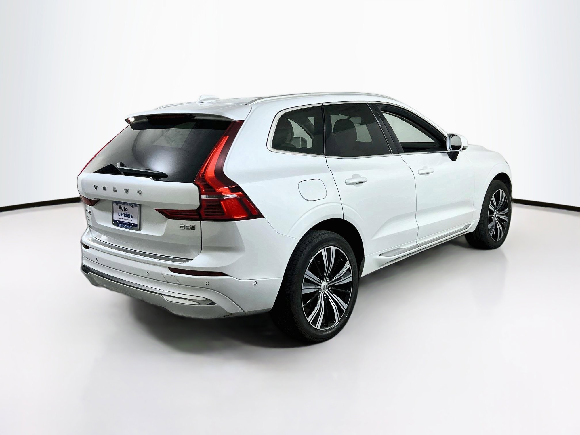 Used 2022 Volvo XC60 B5 Inscription w/ Advanced Package AWD/4WD image 5