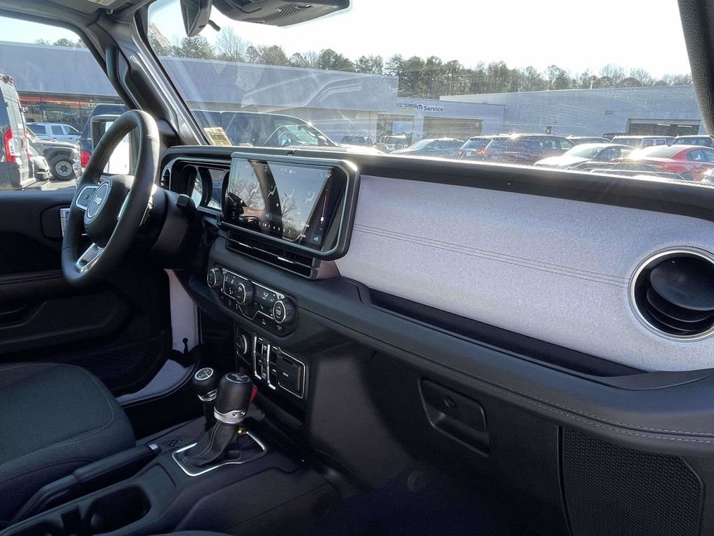 Certified 2024 Jeep Wrangler Sahara image 15