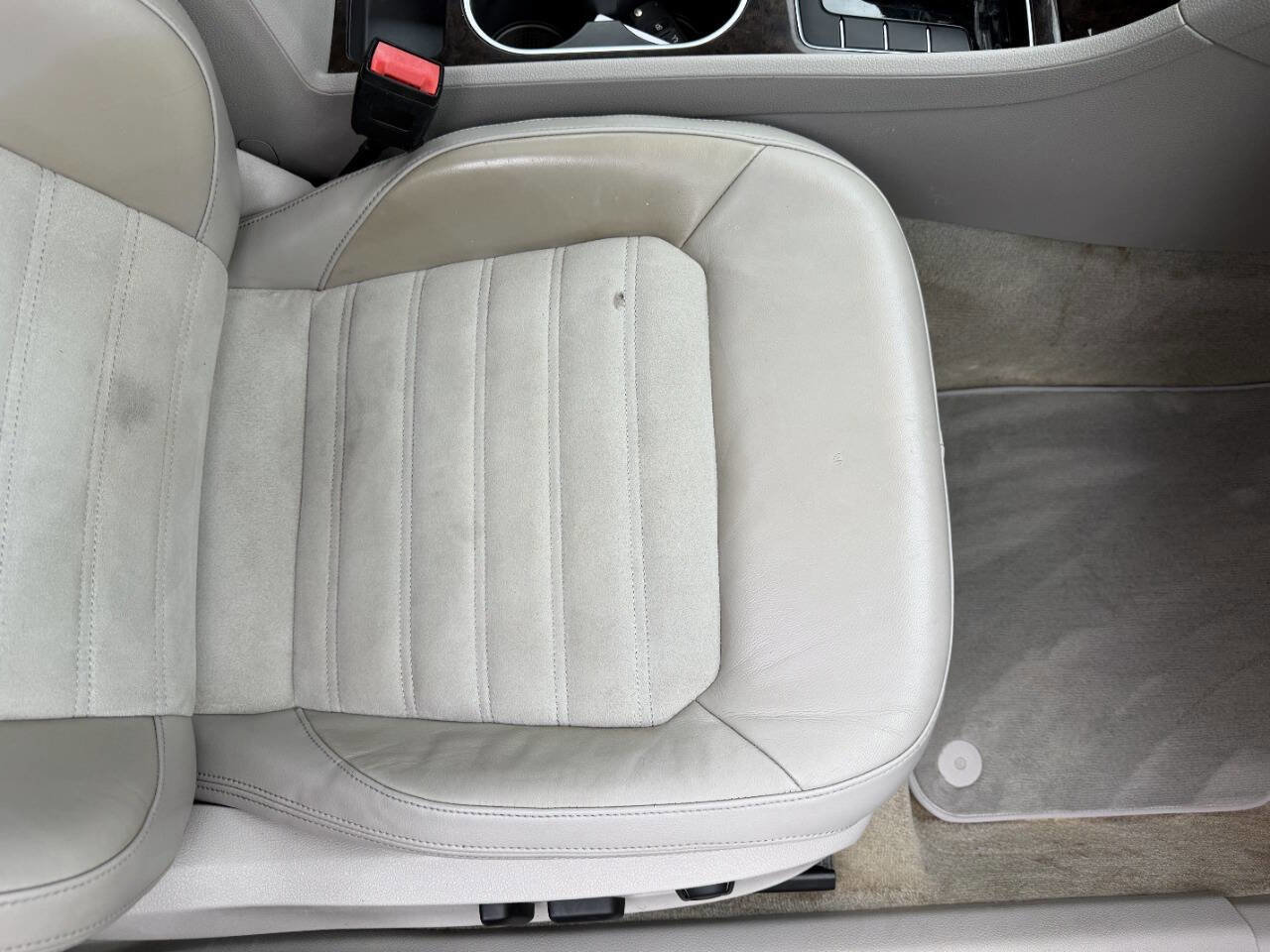 Used 2015 Volkswagen Passat TDI SEL Premium image 28