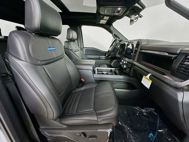 New 2026 Ford F450 Platinum image 30