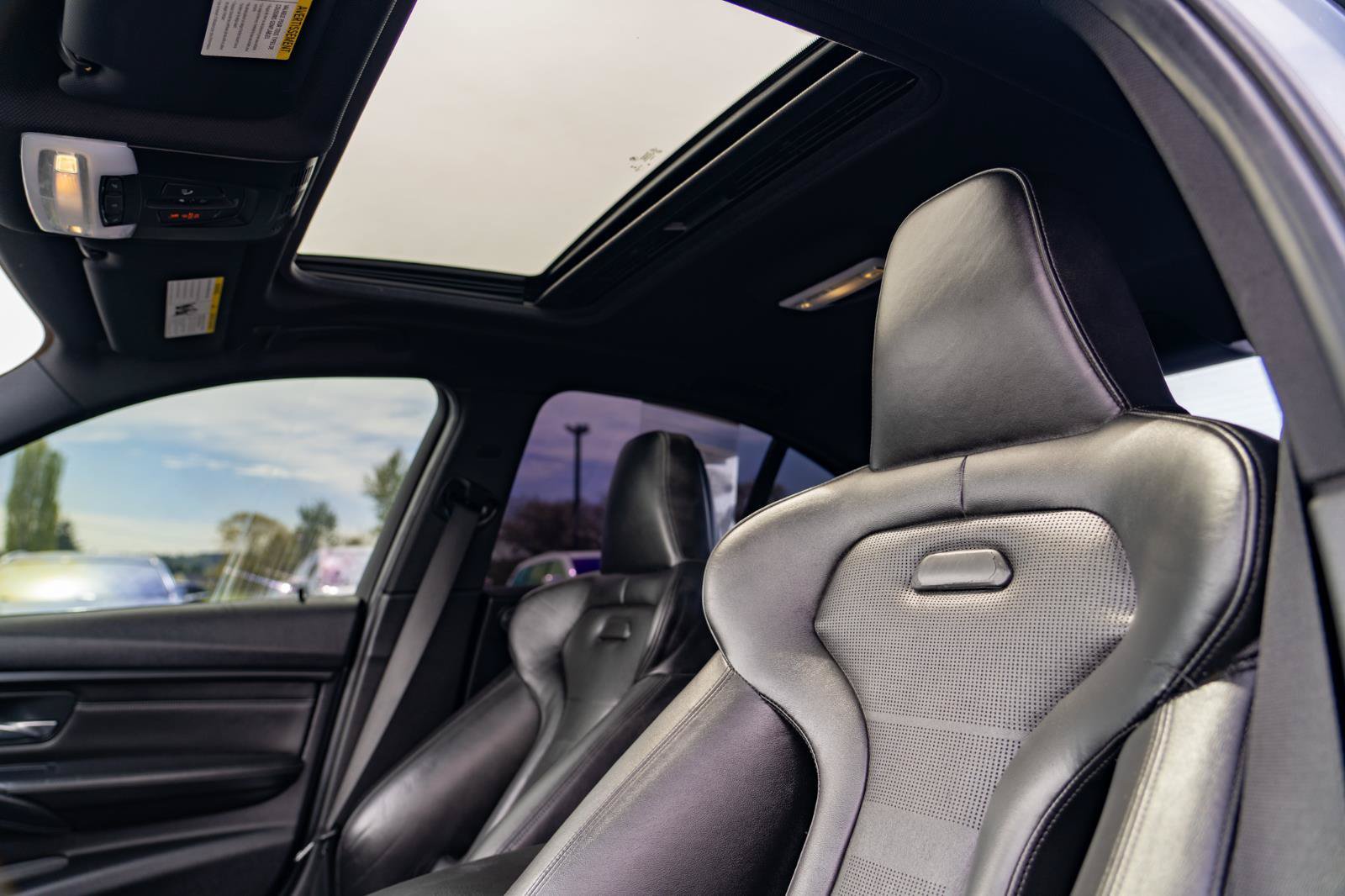 Used 2016 BMW M3 RWD image 17