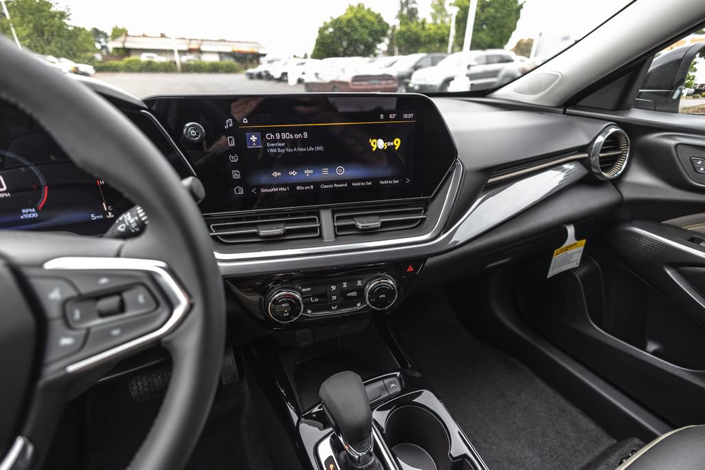 New 2026 Chevrolet Trax ACTIV w/ Driver Confidence Package FWD image 17