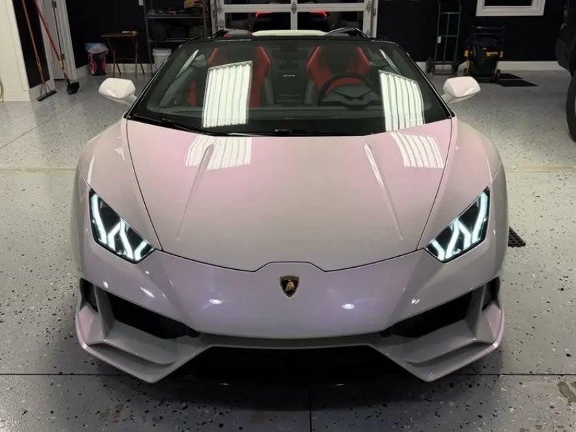 Used 2024 Lamborghini Huracan EVO AWD/4WD image 2