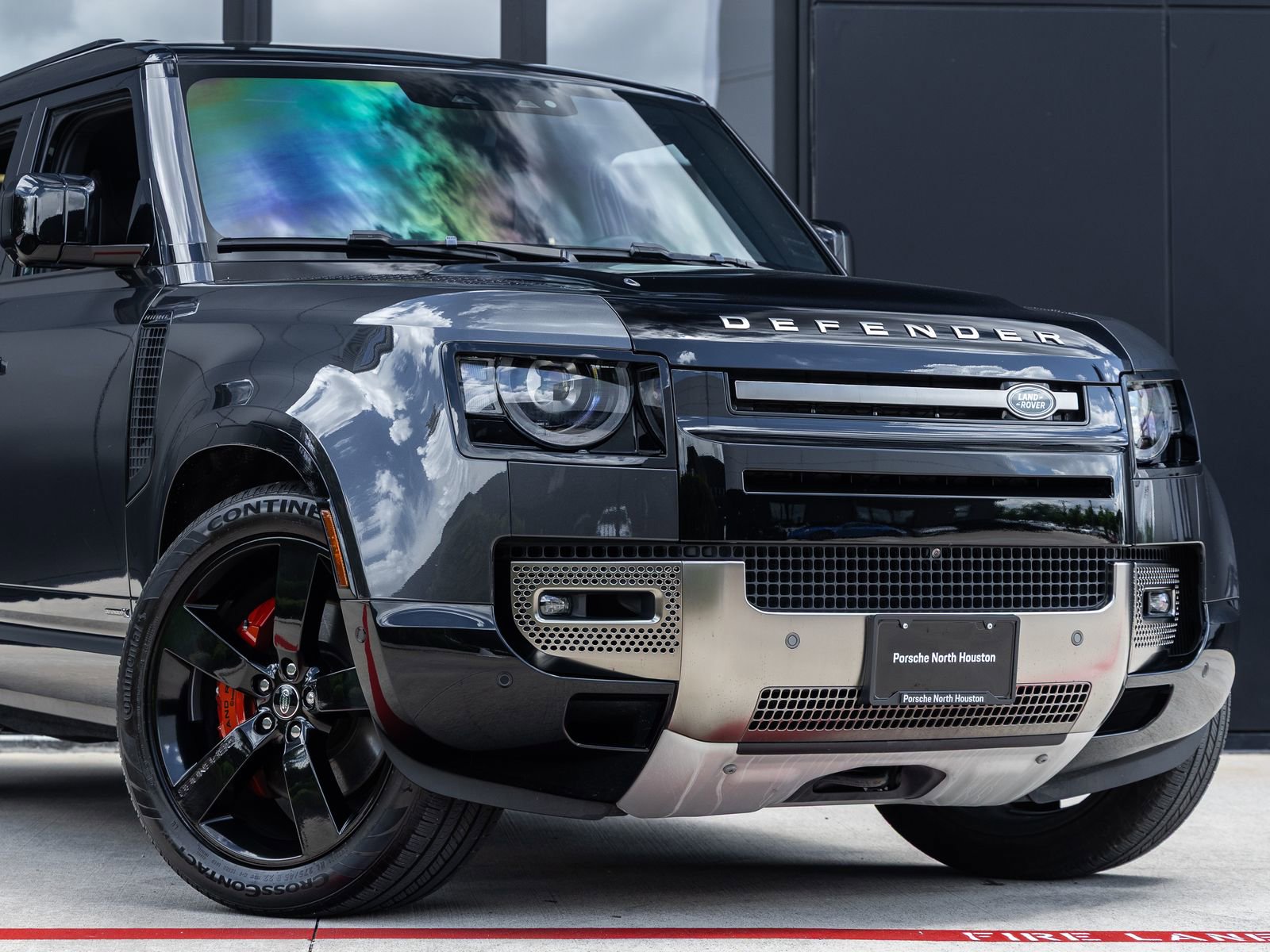 Used 2024 Land Rover Defender 110 X AWD/4WD image 5