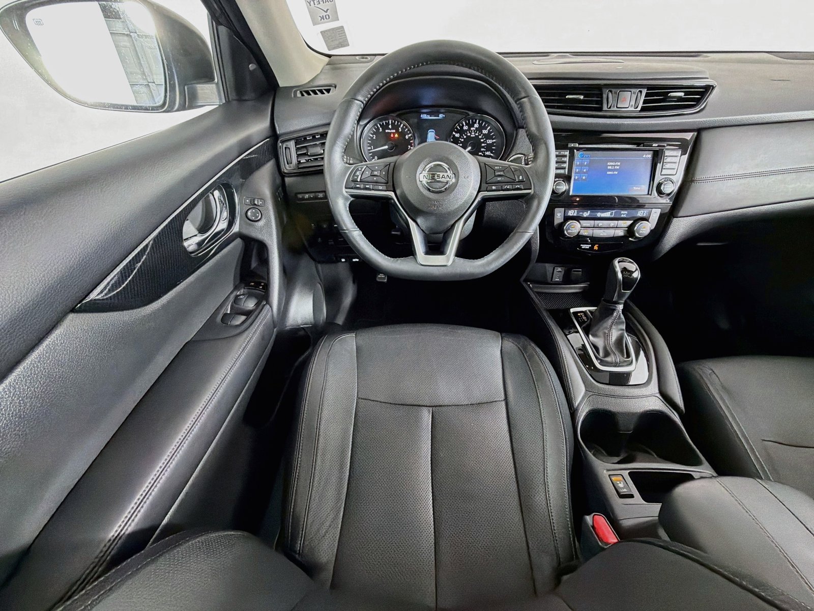 Used 2017 Nissan Rogue Platinum AWD/4WD image 13