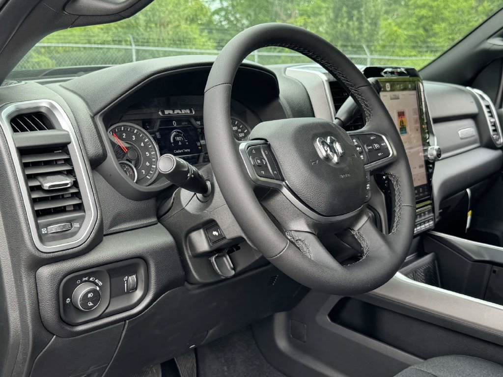 New 2026 RAM 2500 Big Horn AWD/4WD image 2