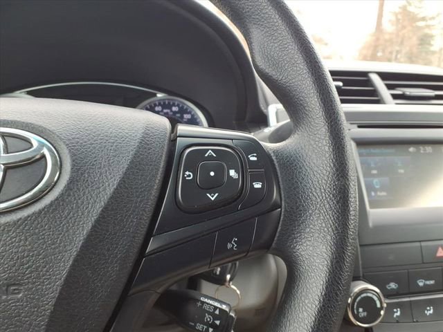 Used 2016 Toyota Camry LE FWD image 16