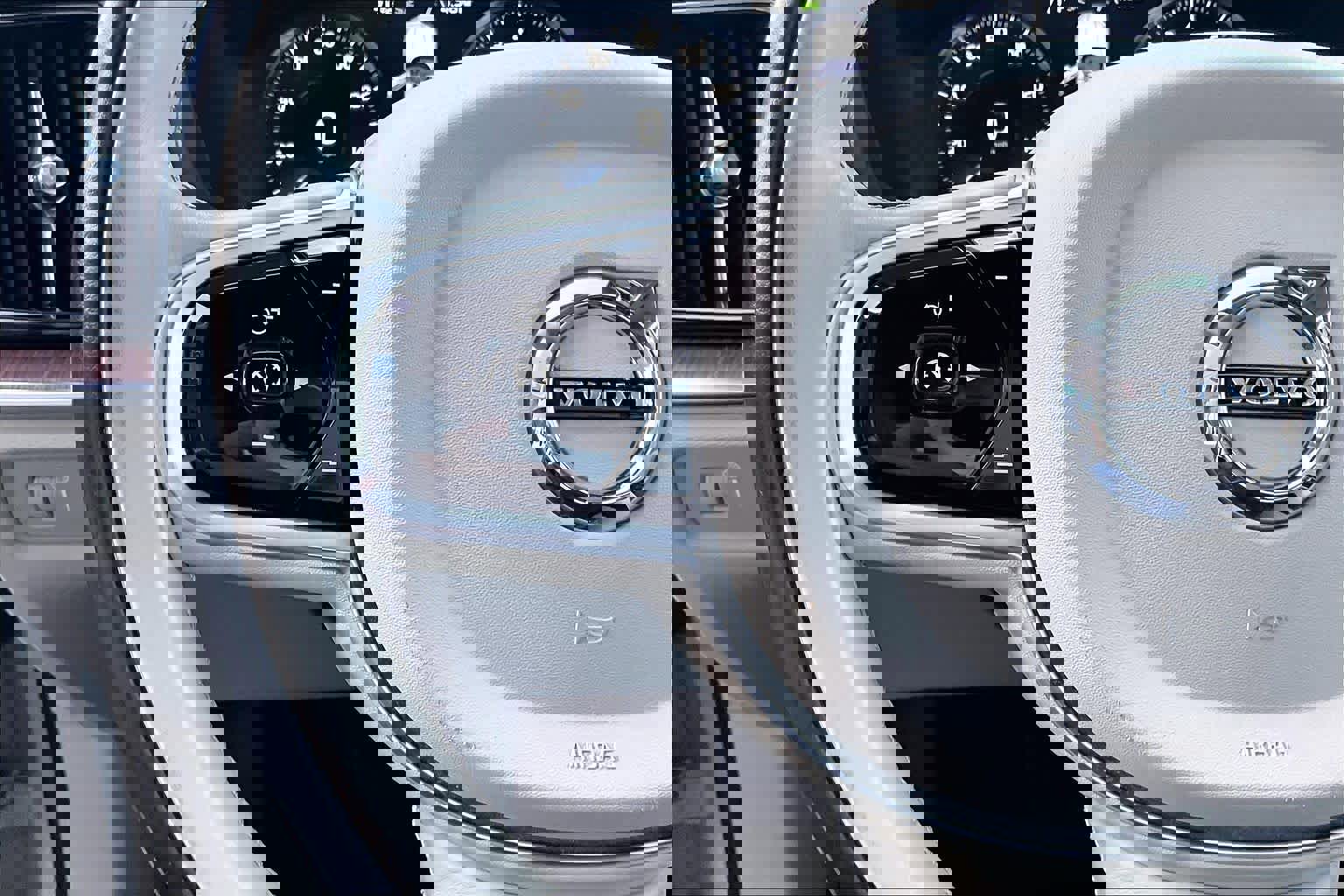 Used 2020 Volvo S60 T5 Momentum image 20