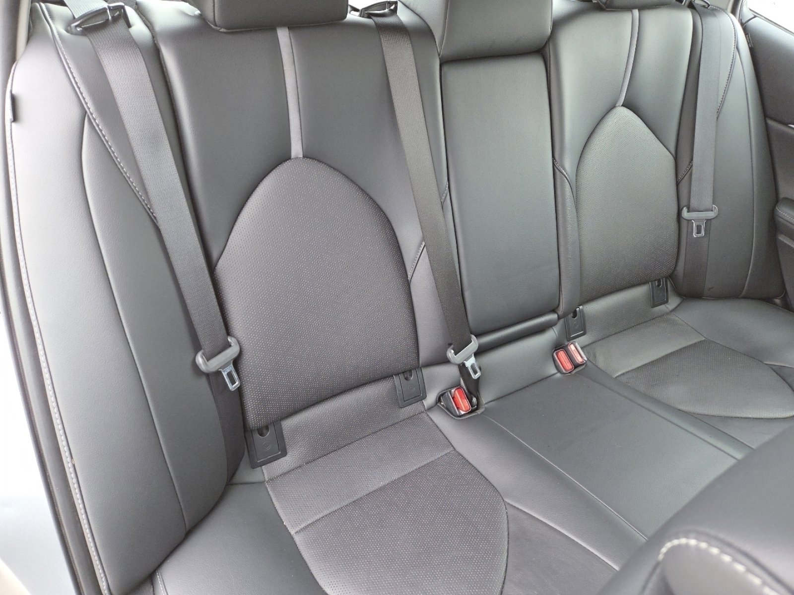 Used 2023 Toyota Camry XSE image 21