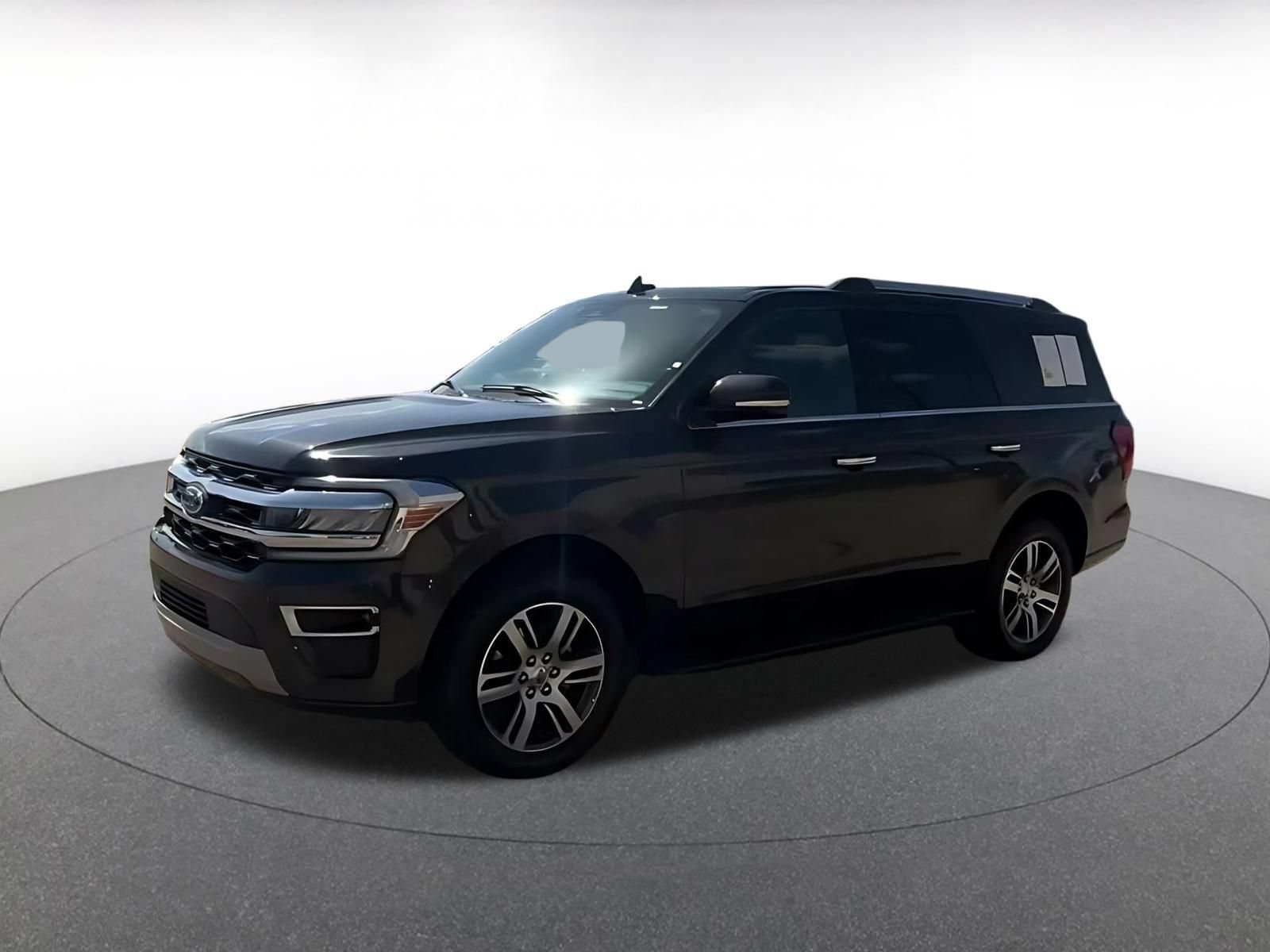 Used 2024 Ford Expedition Limited AWD/4WD image 8