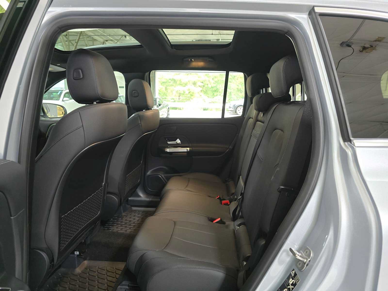 Certified 2026 Mercedes-Benz GLB 250 4MATIC image 17