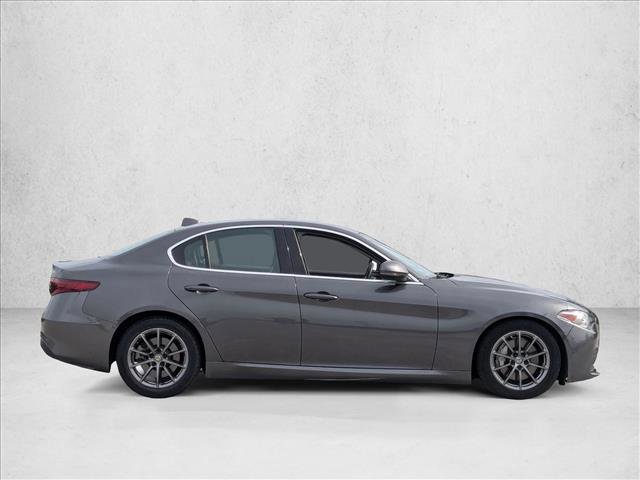 Used 2020 Alfa Romeo Giulia image 4