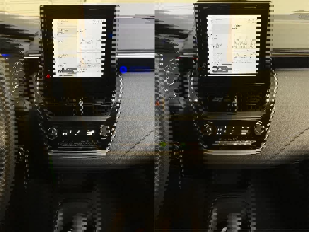 Used 2024 Toyota Corolla LE image 26