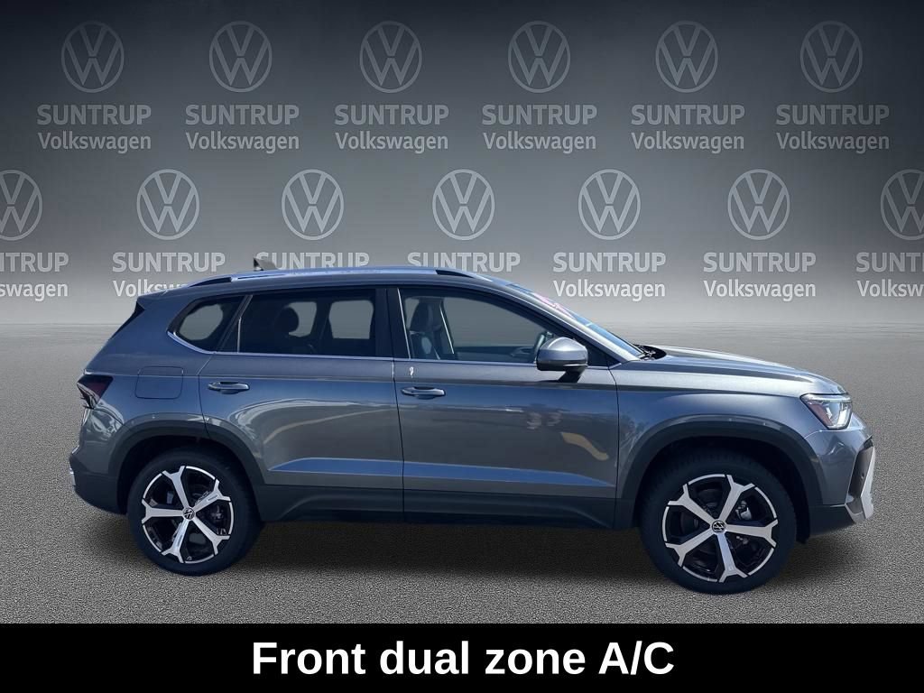 Used 2026 Volkswagen Taos SEL AWD/4WD image 6