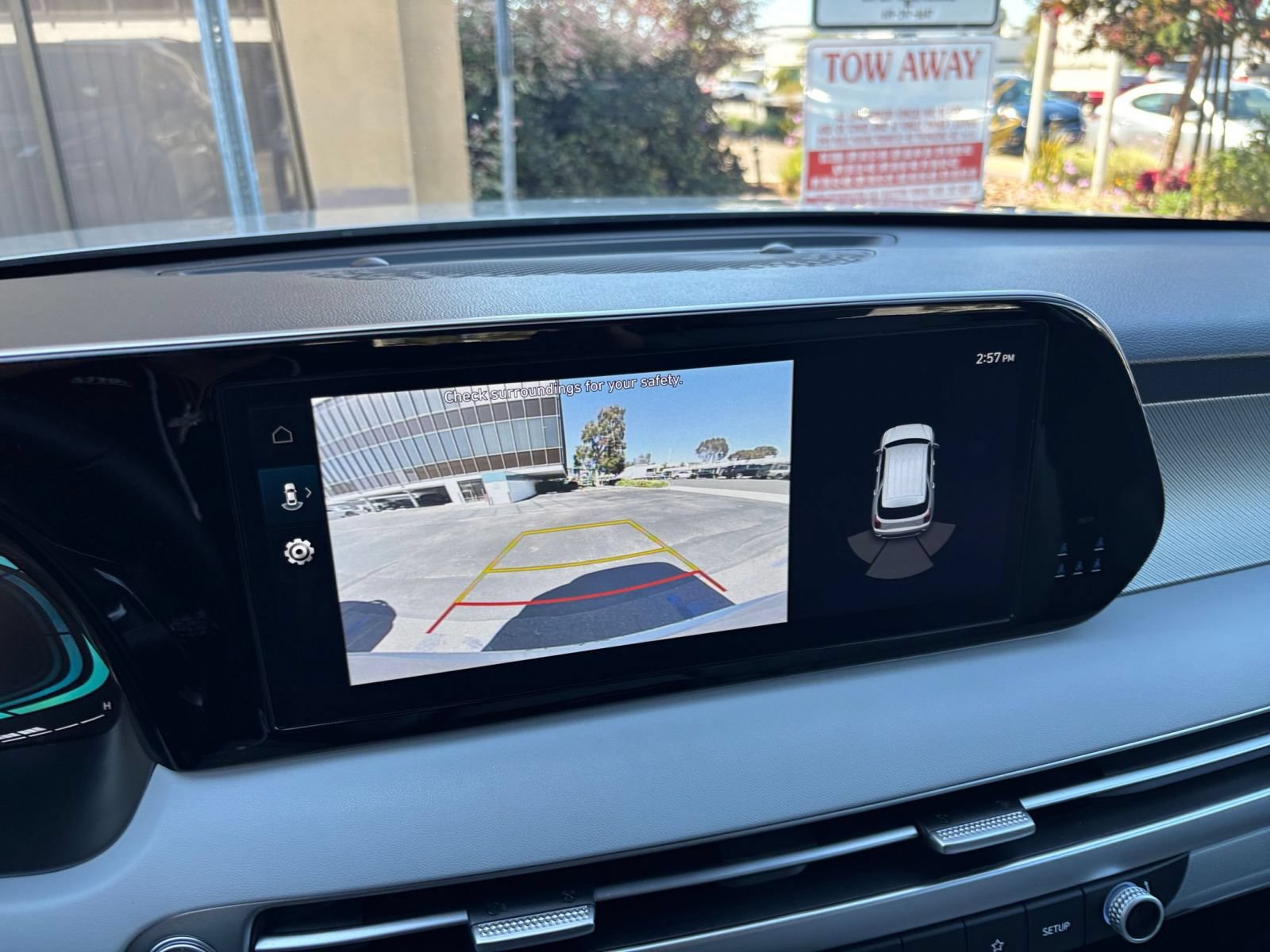 Used 2025 Hyundai Palisade SEL FWD image 26