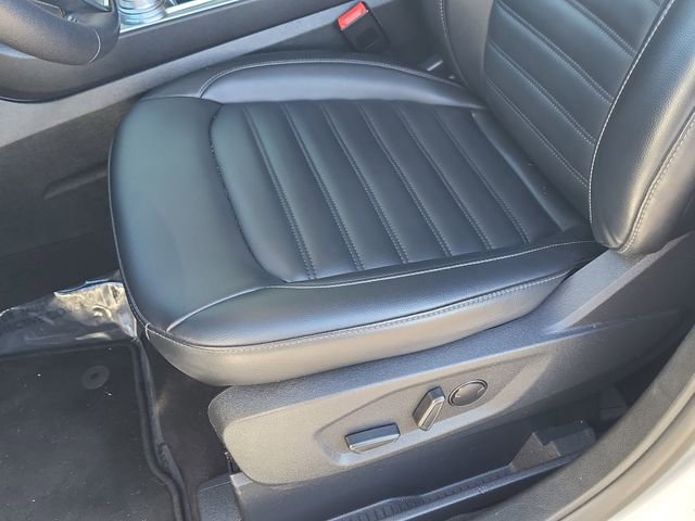 Used 2024 Ford Edge SEL image 21