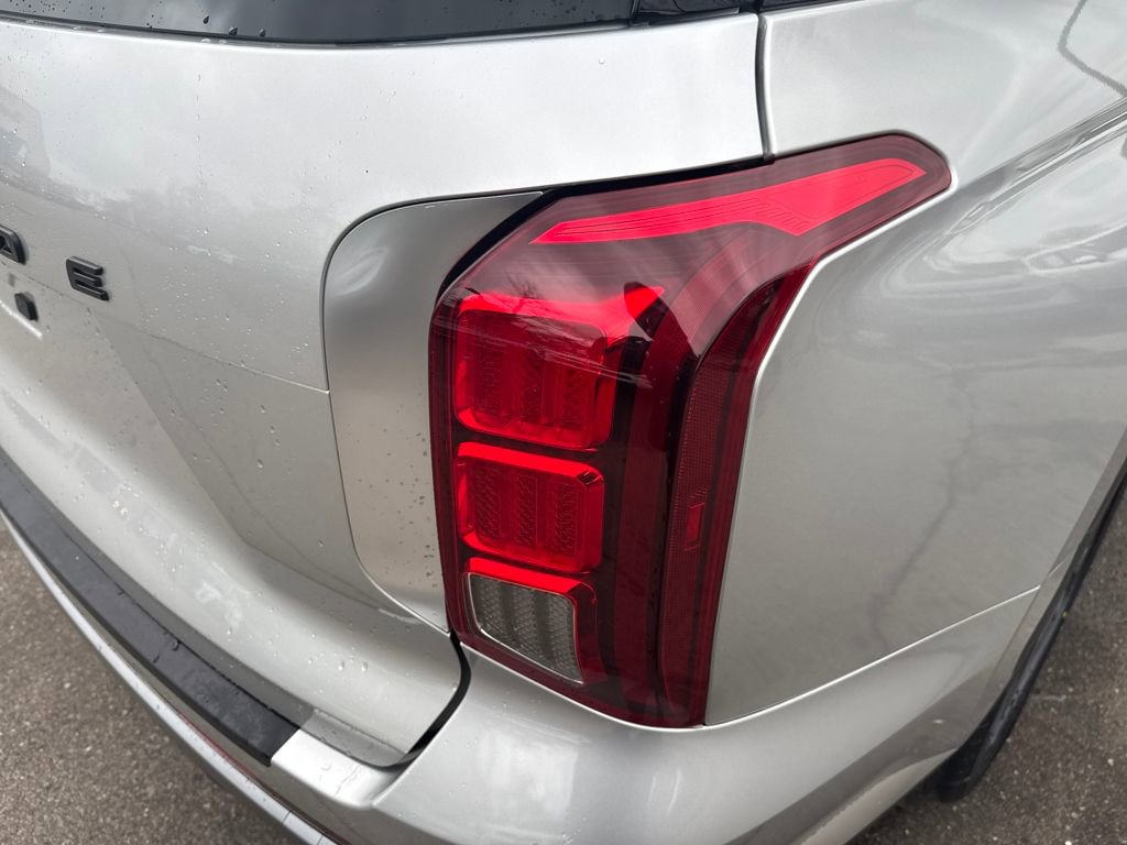Used 2024 Hyundai Palisade Limited image 39