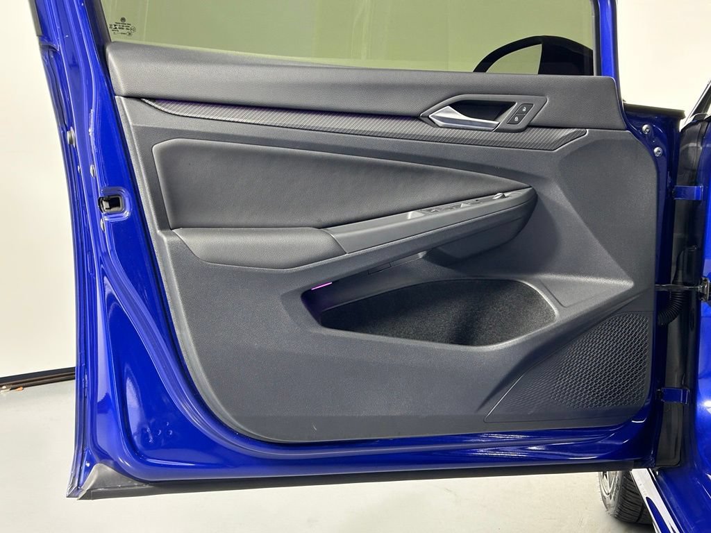 Used 2022 Volkswagen Golf R AWD/4WD image 35