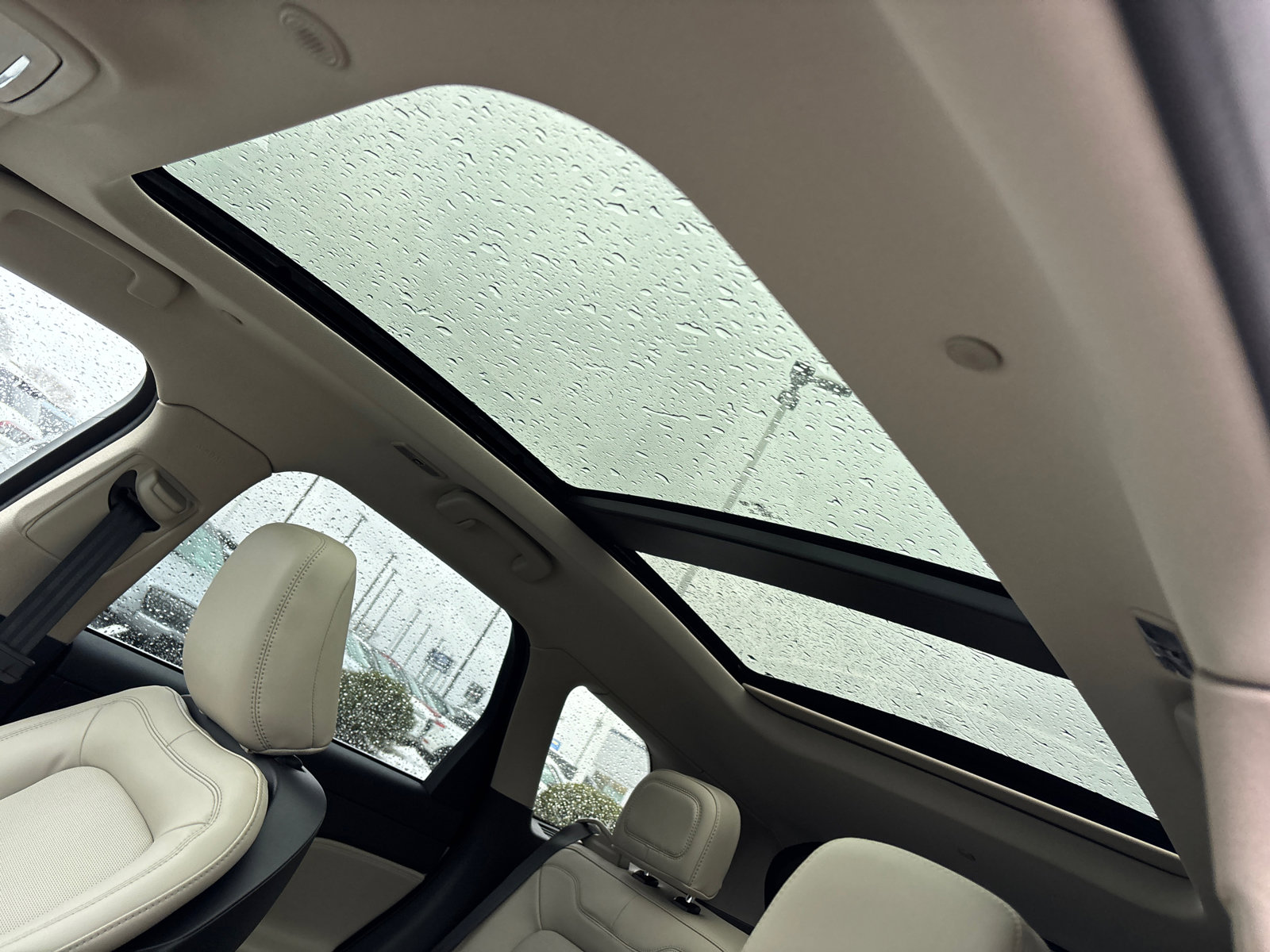 New 2026 Lincoln Corsair Premiere image 26