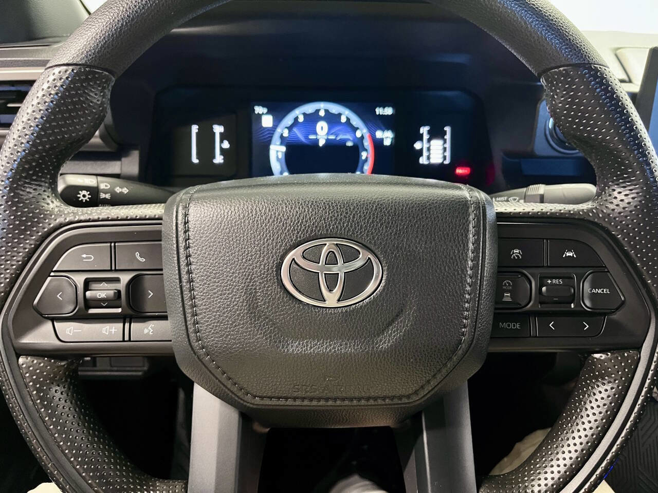 Used 2024 Toyota Tacoma SR image 11