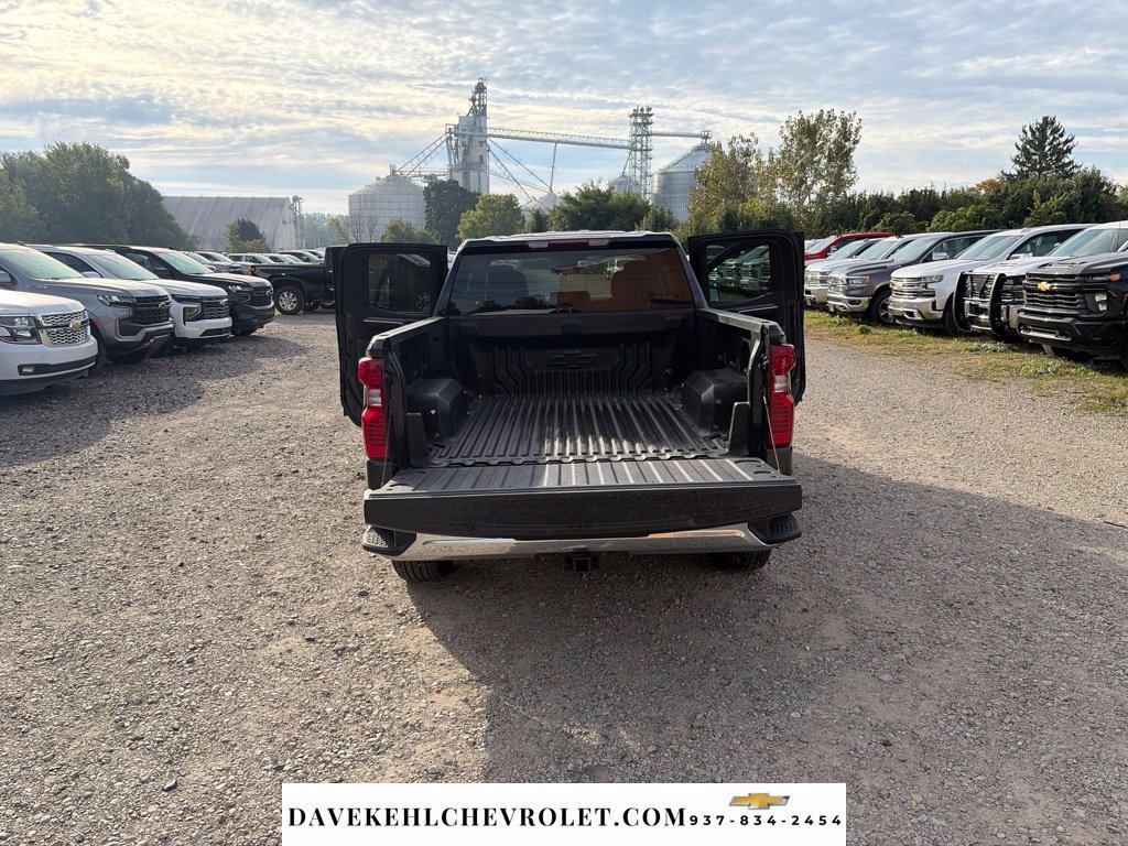 Used 2022 Chevrolet Silverado 1500 LT AWD/4WD image 28